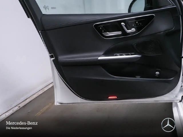 Mercedes-Benz C 200 AMG Line C 200 d Sedan