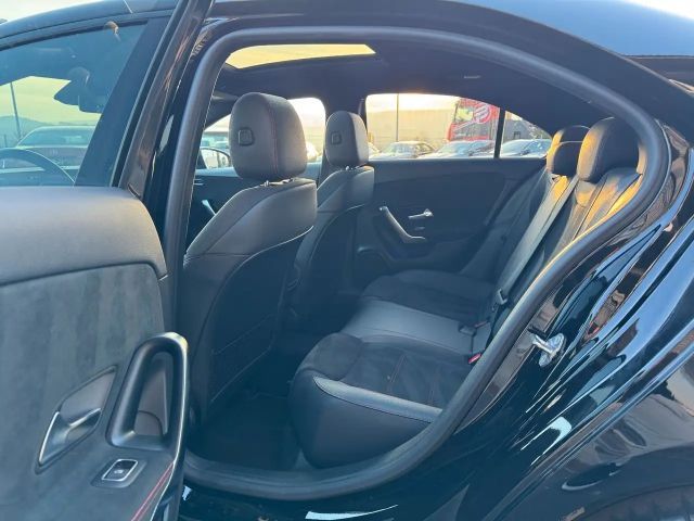 Mercedes-Benz A 250 A 250 e AMG Line