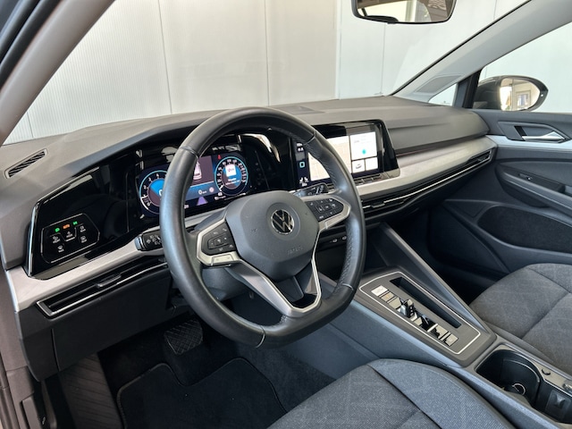 Volkswagen Golf 1.5 eTSI DSG Life Variant