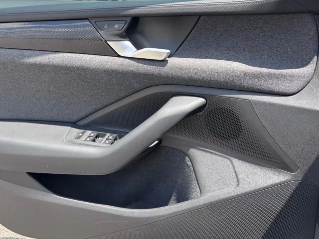 Volkswagen Passat 1.5 eTSI DSG Variant