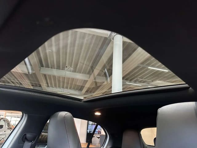 Mercedes-Benz A 250 A 250 e AMG Line