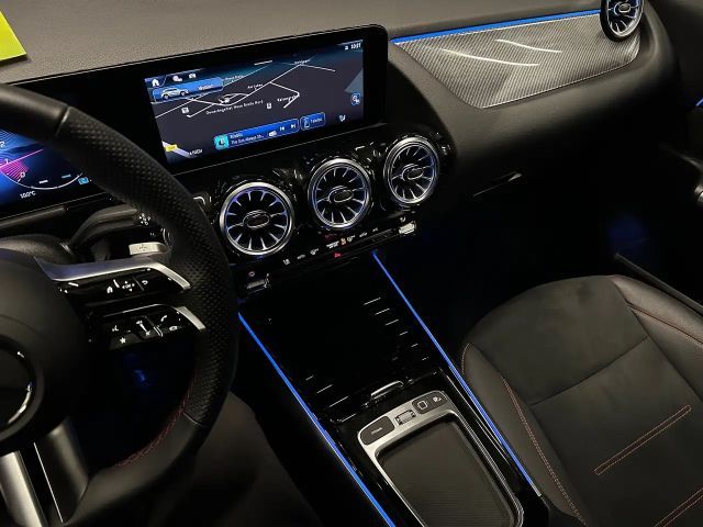 Mercedes-Benz GLA 200 AMG Line