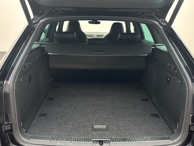 Skoda Superb 2.0 TDI Combi Sportline