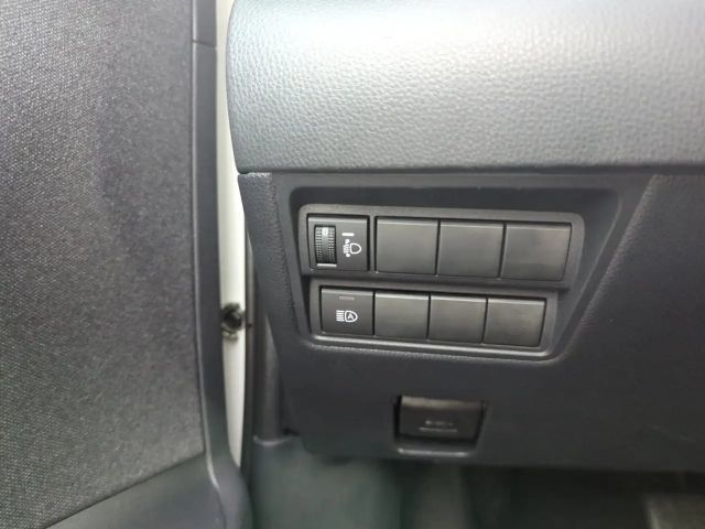 Toyota Yaris Hatchback Team D