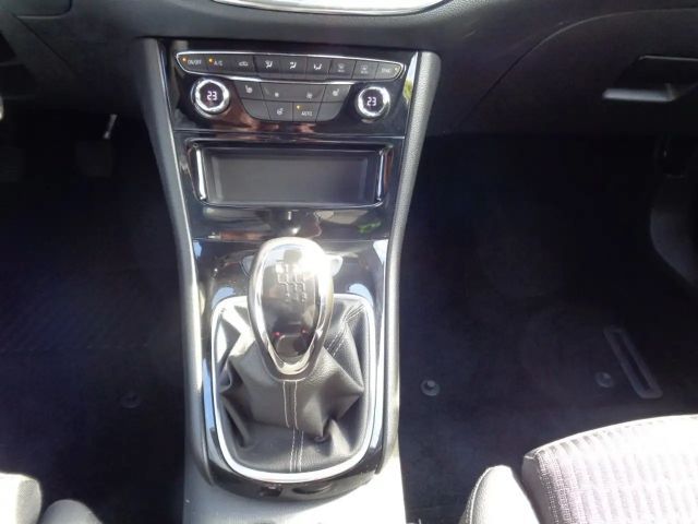 Opel Astra 1.2 Turbo Elegance Turbo
