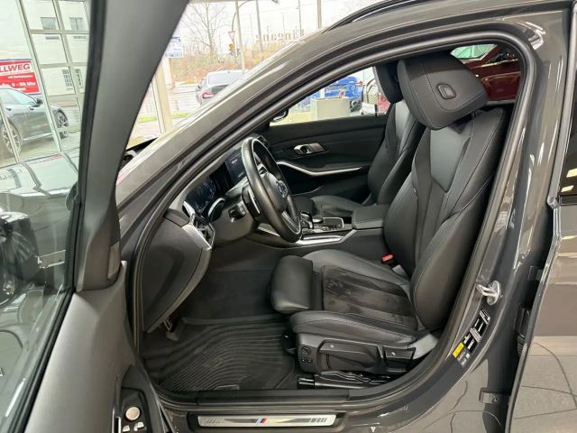 BMW 320 320e M-Sport Touring