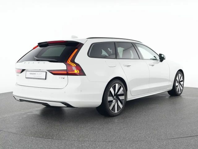 Volvo V90 AWD Dark Plus T8