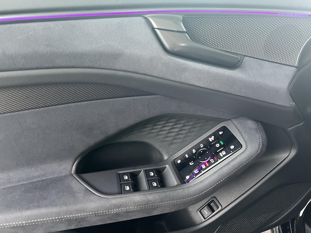 Audi A6 e-tron Avant Quattro