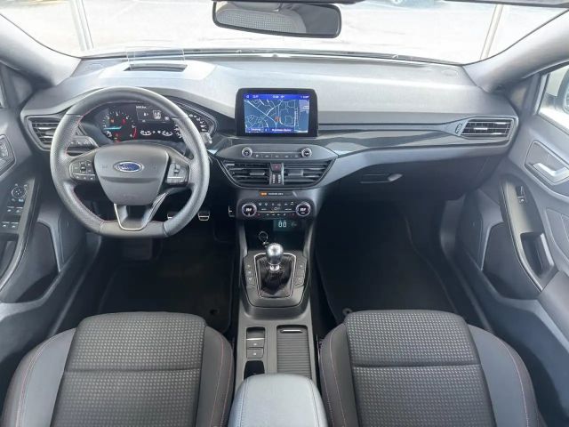 Ford Focus ST Line TDCi Wagon