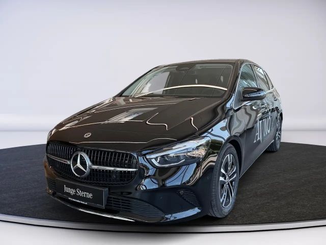 Mercedes-Benz B 180 Sedan