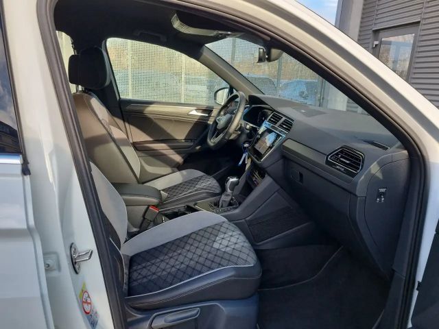 Volkswagen Tiguan 1.5 TSI DSG R-Line