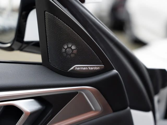 BMW M4 Cabrio Competition xDrive