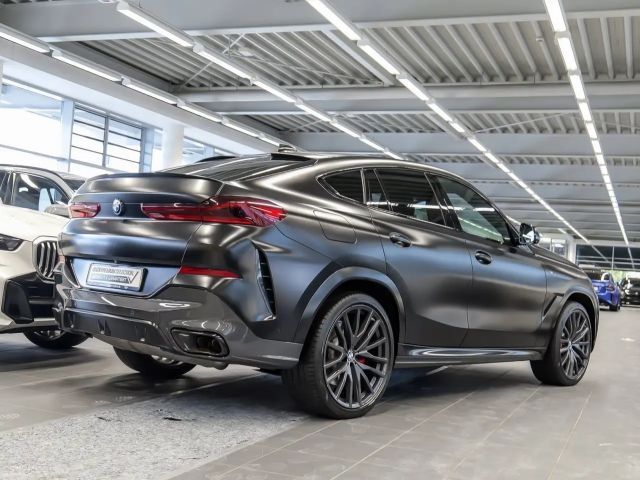 BMW X6 Coupé M50i