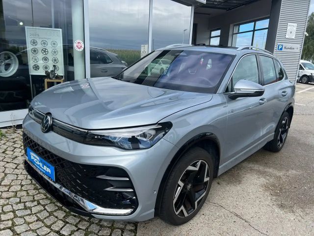 Volkswagen Tiguan 4Motion DSG R-Line