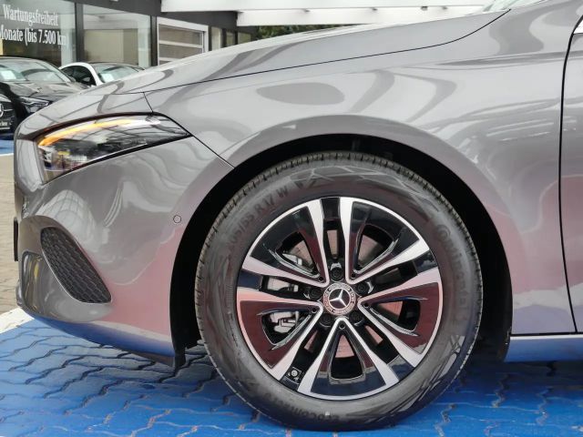 Mercedes-Benz A 180 Progressive