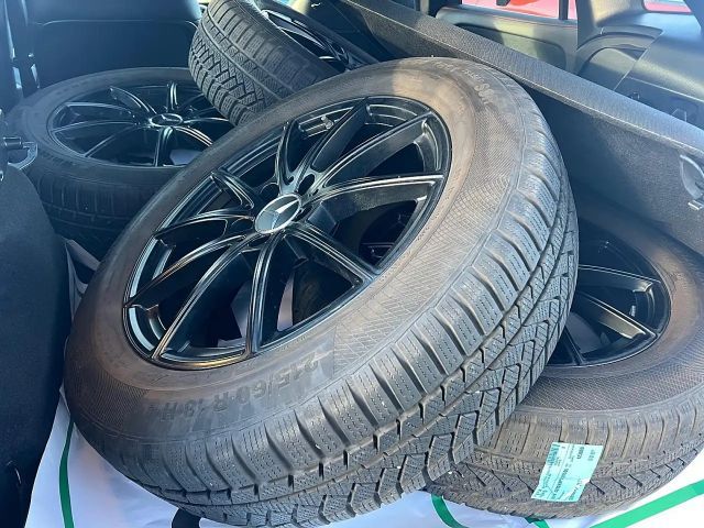 Mercedes-Benz GLA 200 4MATIC GLA 200 d