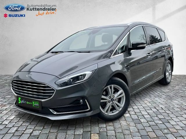 Ford S-Max Titanium