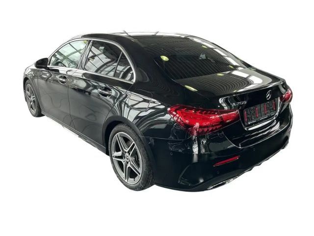 Mercedes-Benz A 200 AMG Line