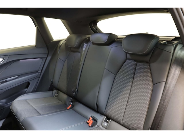 Audi Q4 e-tron SUV 45 e-tron Audi Q4 e-tron