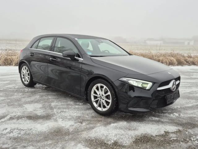 Mercedes-Benz A 180 A 180 d Hatchback