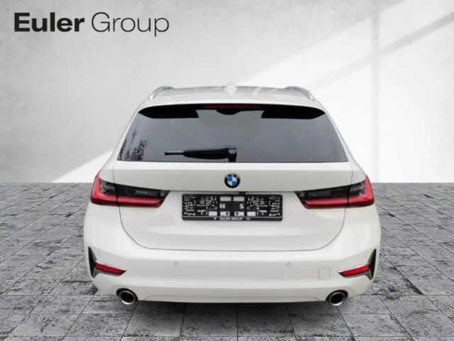 BMW 320 320d Touring xDrive