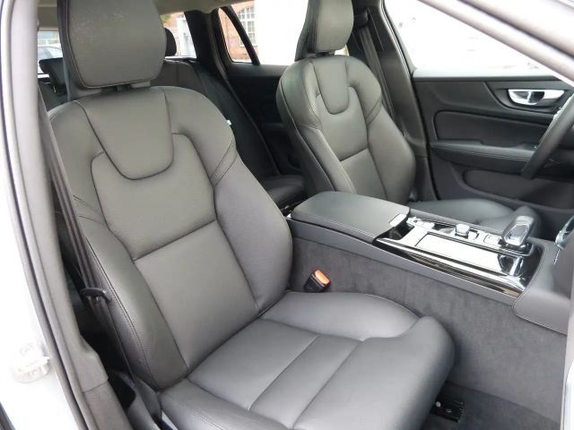 Volvo V60 AWD Dark Hybrid Ultra