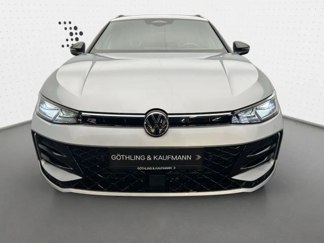 Volkswagen Passat 2.0 TDI IQ.Drive R-Line