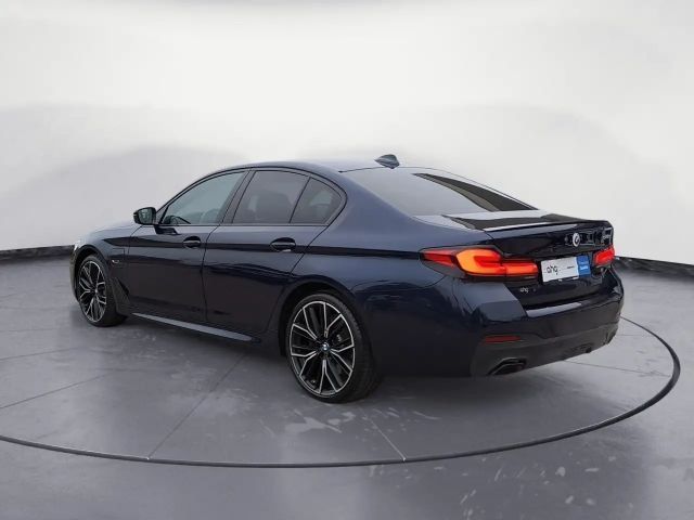 BMW 545 545e M-Sport Sedan xDrive