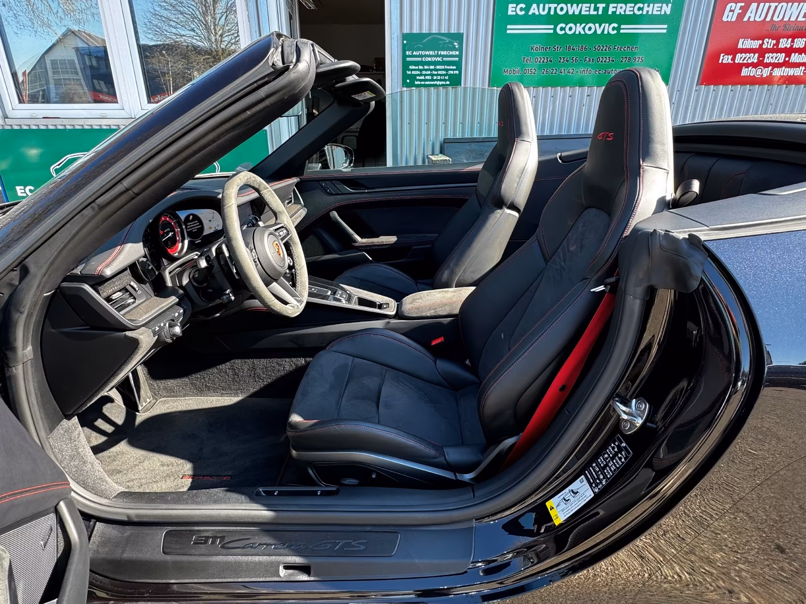 Porsche 911 Cabriolet Carrera GTS