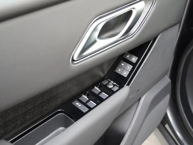 Land Rover Range Rover Velar P400e SE