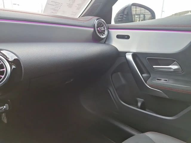 Mercedes-Benz CLA 200 AMG Line Shooting Brake