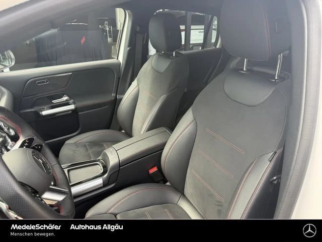 Mercedes-Benz GLA 200 AMG Line