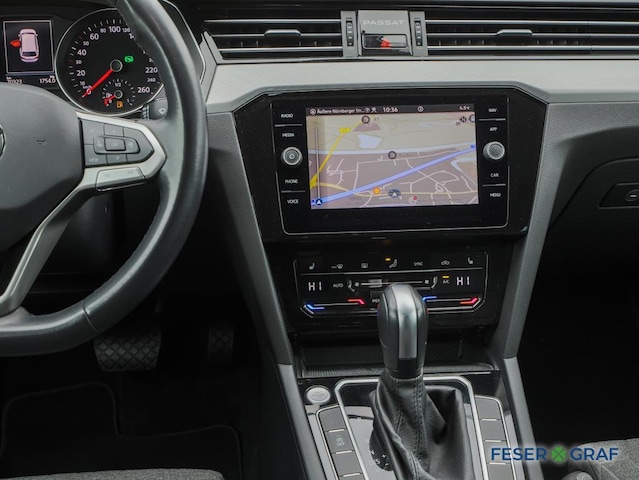 Volkswagen Passat 1.5 TSI Business DSG Variant