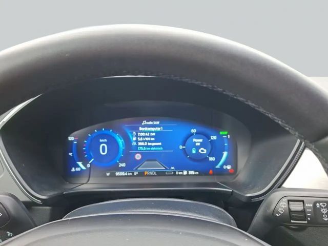 Ford Kuga Plug in Hybrid Titanium