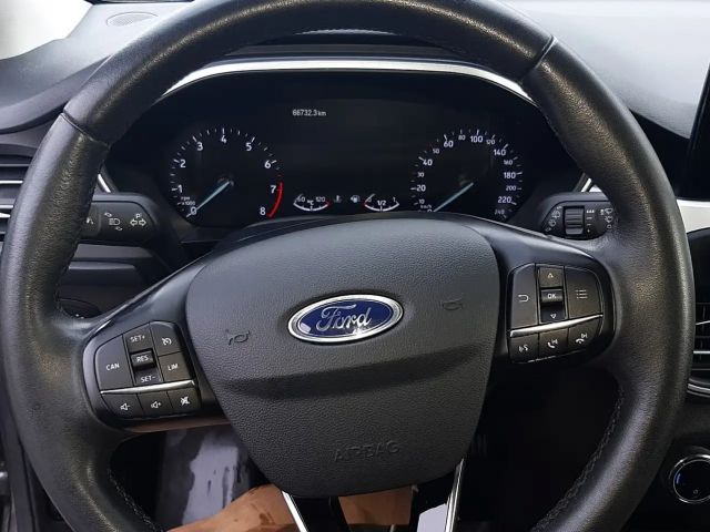 Ford Focus EcoBoost Titanium