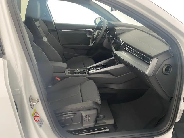 Audi A3 30 TFSI Sedan