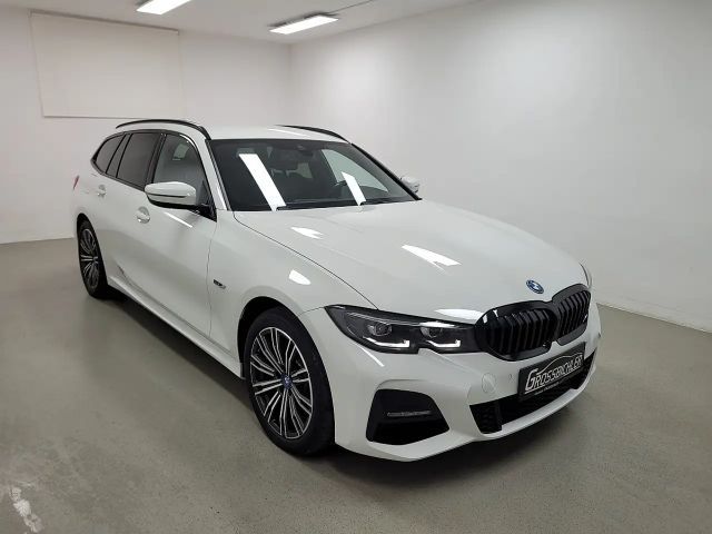 BMW 320 320e Touring xDrive
