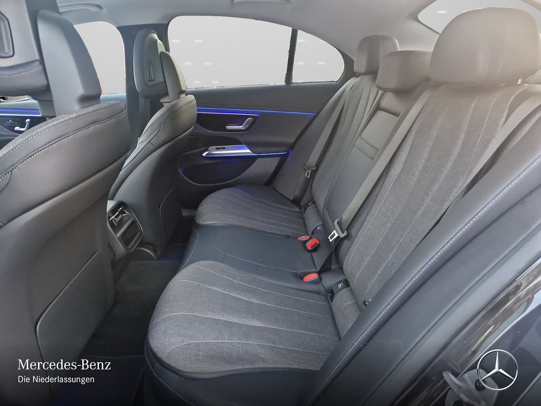 Mercedes-Benz E 200 AVANTGARDE Sedan