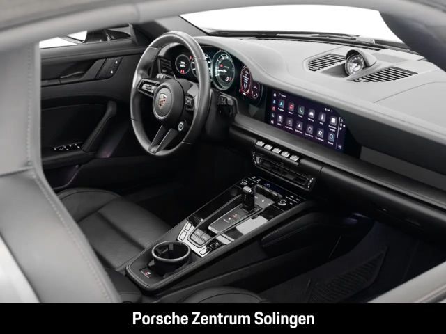 Porsche 992 Cabrio Carrera GTS