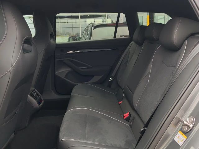 Skoda Superb Sportline iV