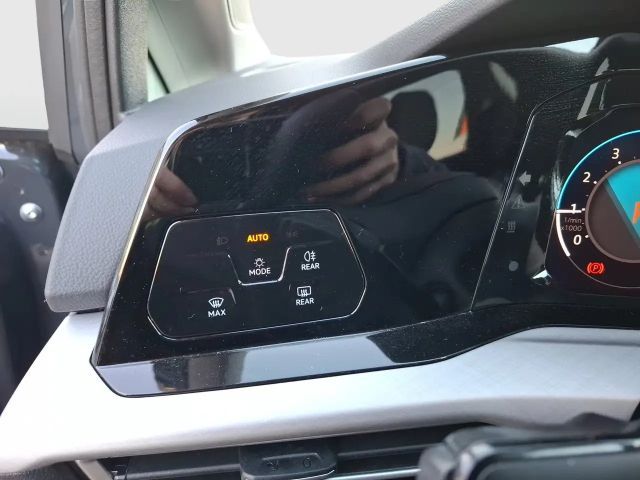 Volkswagen Golf DSG Life Variant