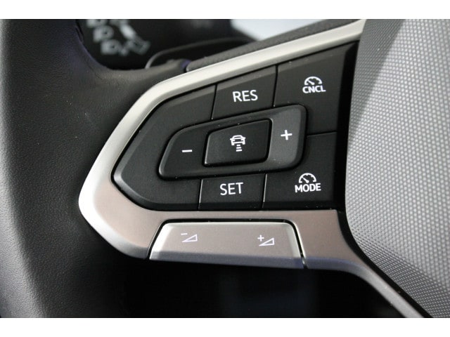 Volkswagen Golf 1.5 eTSI DSG Golf VIII