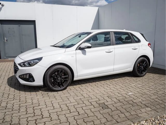 Hyundai i30 1.0 Hybrid Trend