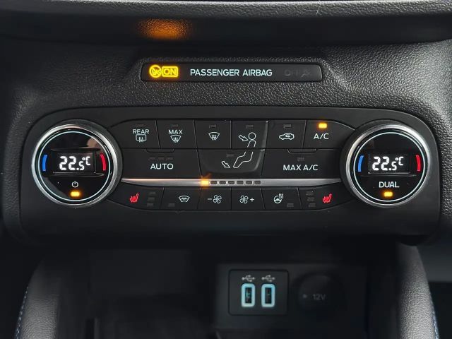 Ford Focus EcoBoost ST Line