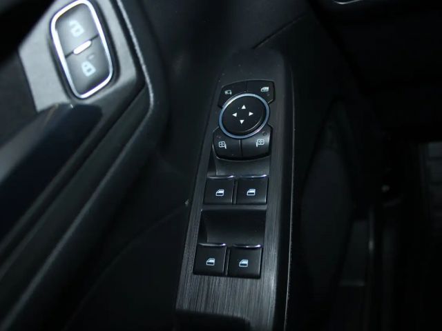 Ford Kuga Plug in Hybrid Titanium