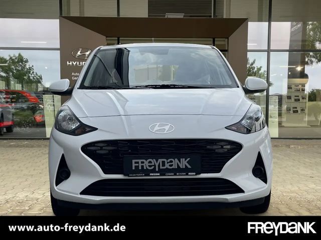 Hyundai i10 1.0 2WD Trend