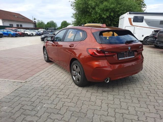 BMW 118 118i Sedan
