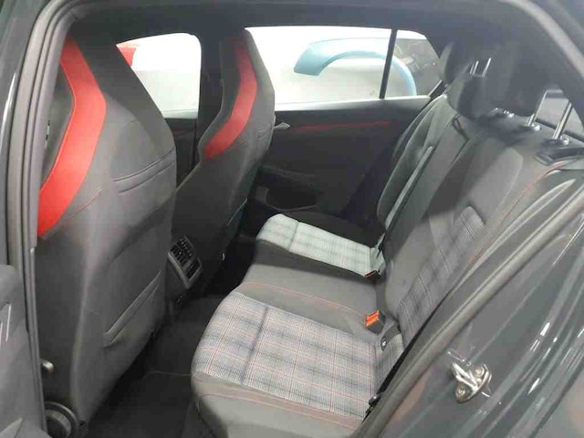 Volkswagen Golf 2.0 TSI DSG IQ.Drive