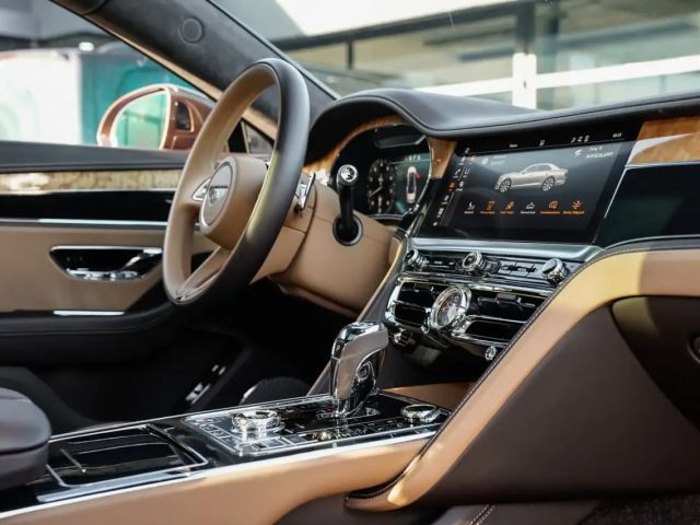 Bentley Flying Spur V8