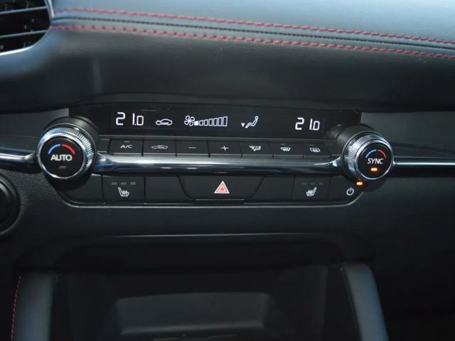 Mazda 3 2.5L Homura SkyActiv e-Skyactiv